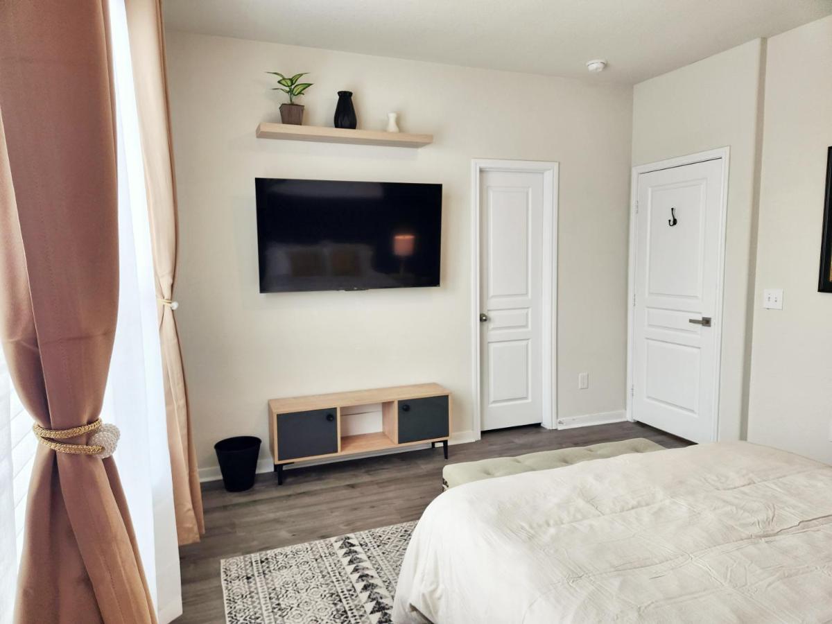 4 Bedroom Home Near Downtown Med Center Nrg Stadium Pearland Skyview Long By Ion Rentals Houston Esterno foto