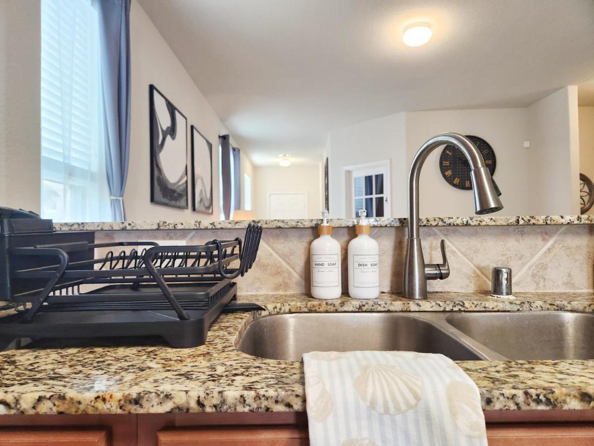 4 Bedroom Home Near Downtown Med Center Nrg Stadium Pearland Skyview Long By Ion Rentals Houston Esterno foto