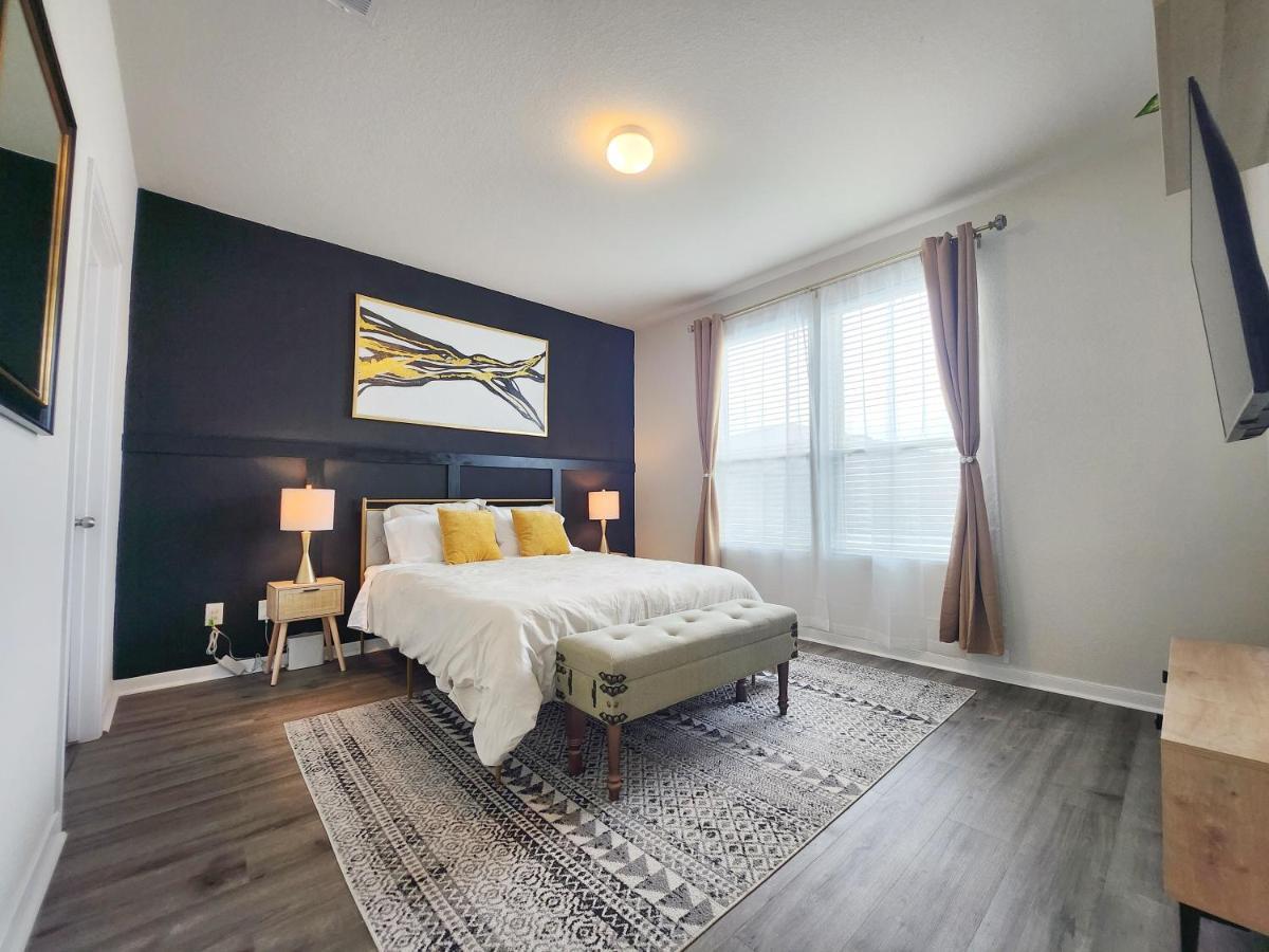 4 Bedroom Home Near Downtown Med Center Nrg Stadium Pearland Skyview Long By Ion Rentals Houston Esterno foto