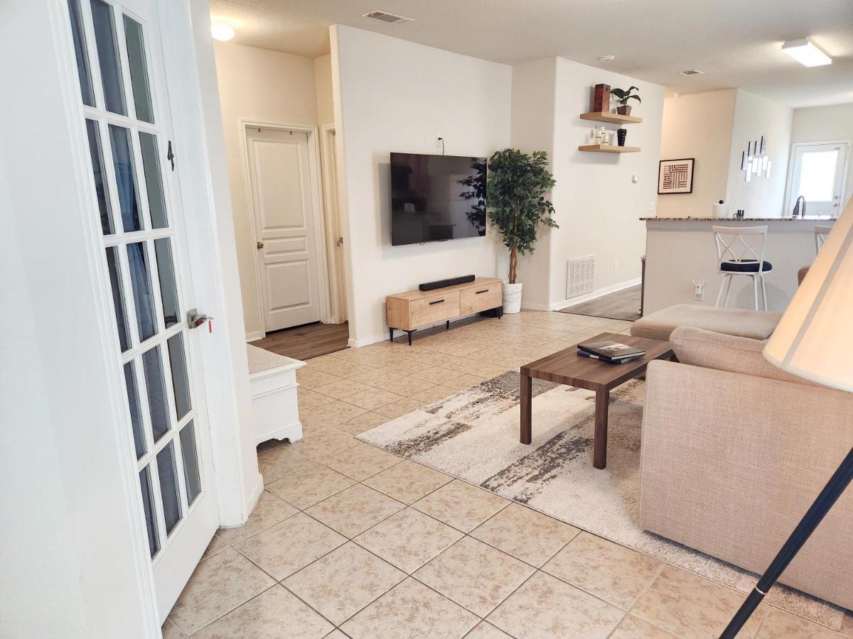 4 Bedroom Home Near Downtown Med Center Nrg Stadium Pearland Skyview Long By Ion Rentals Houston Esterno foto