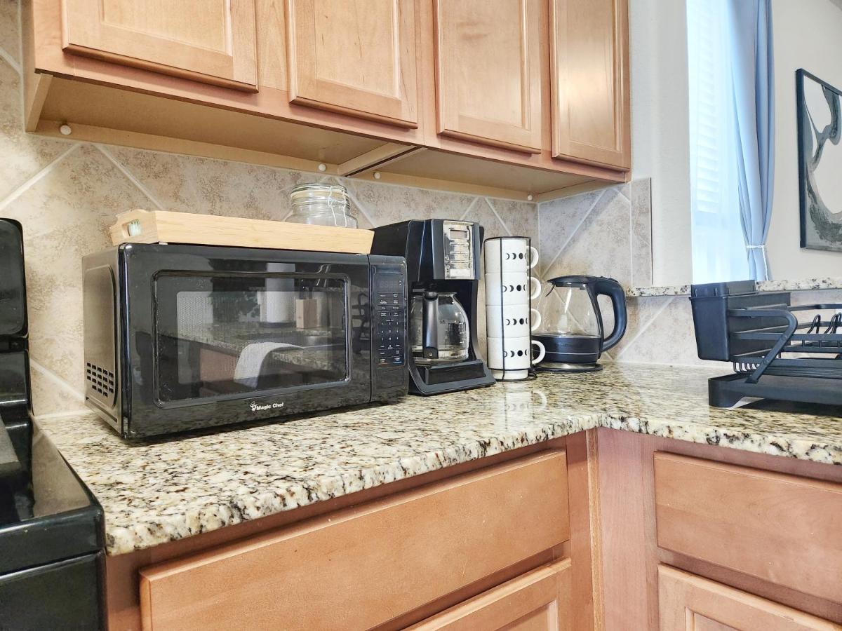 4 Bedroom Home Near Downtown Med Center Nrg Stadium Pearland Skyview Long By Ion Rentals Houston Esterno foto