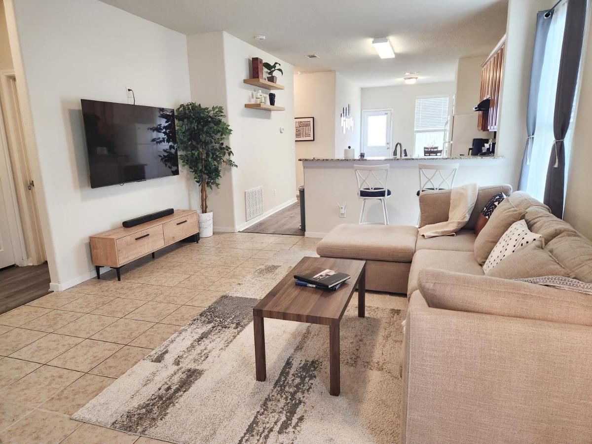 4 Bedroom Home Near Downtown Med Center Nrg Stadium Pearland Skyview Long By Ion Rentals Houston Esterno foto