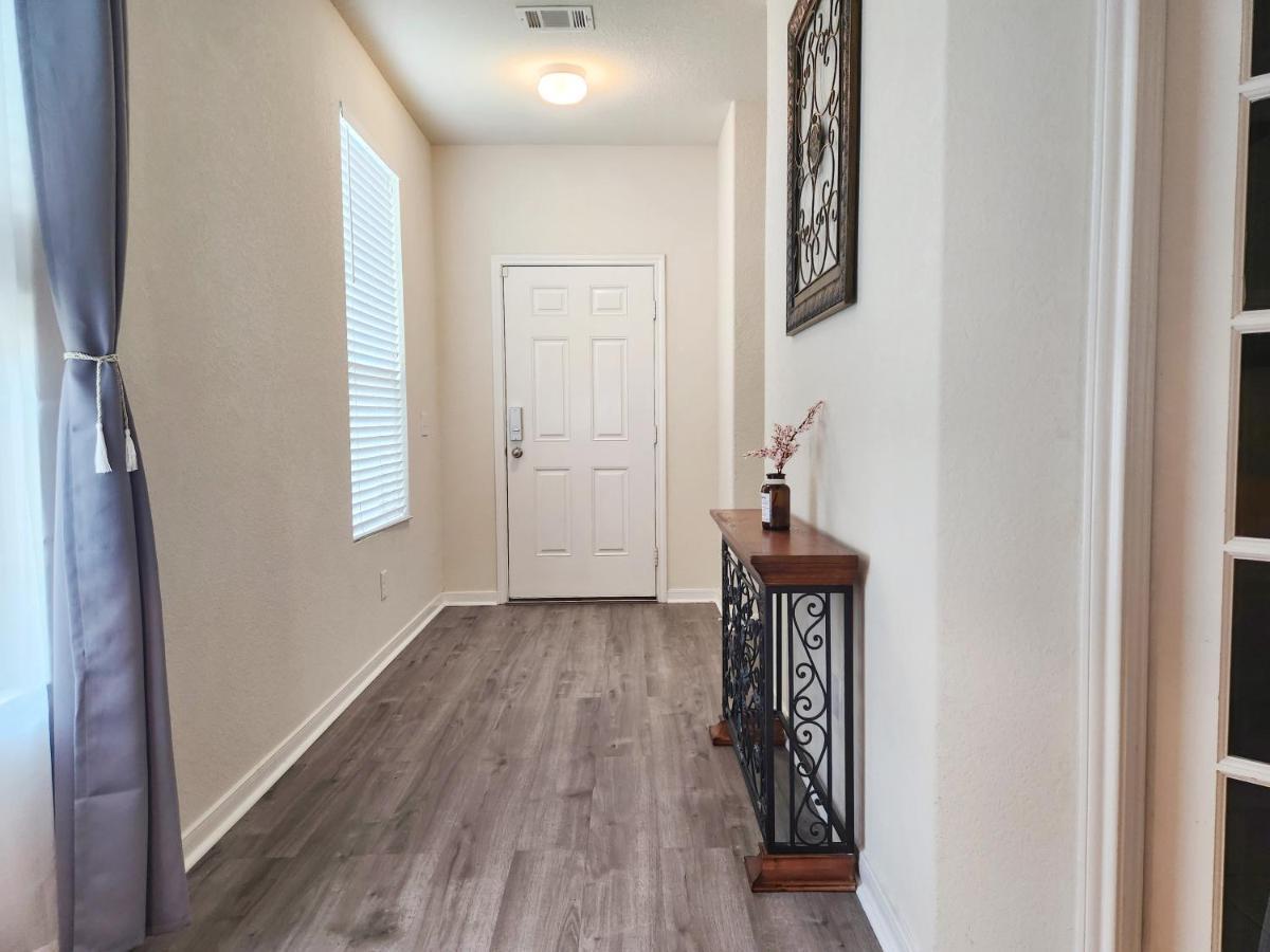 4 Bedroom Home Near Downtown Med Center Nrg Stadium Pearland Skyview Long By Ion Rentals Houston Esterno foto