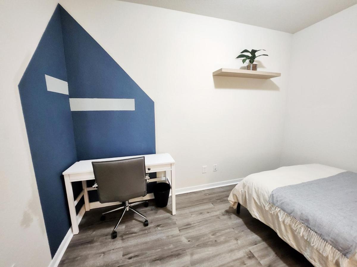 4 Bedroom Home Near Downtown Med Center Nrg Stadium Pearland Skyview Long By Ion Rentals Houston Esterno foto